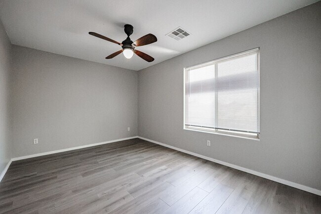 Building Photo - COMING SOON!! Beautiful 4Bed/2.5 bath In San Tan Valley