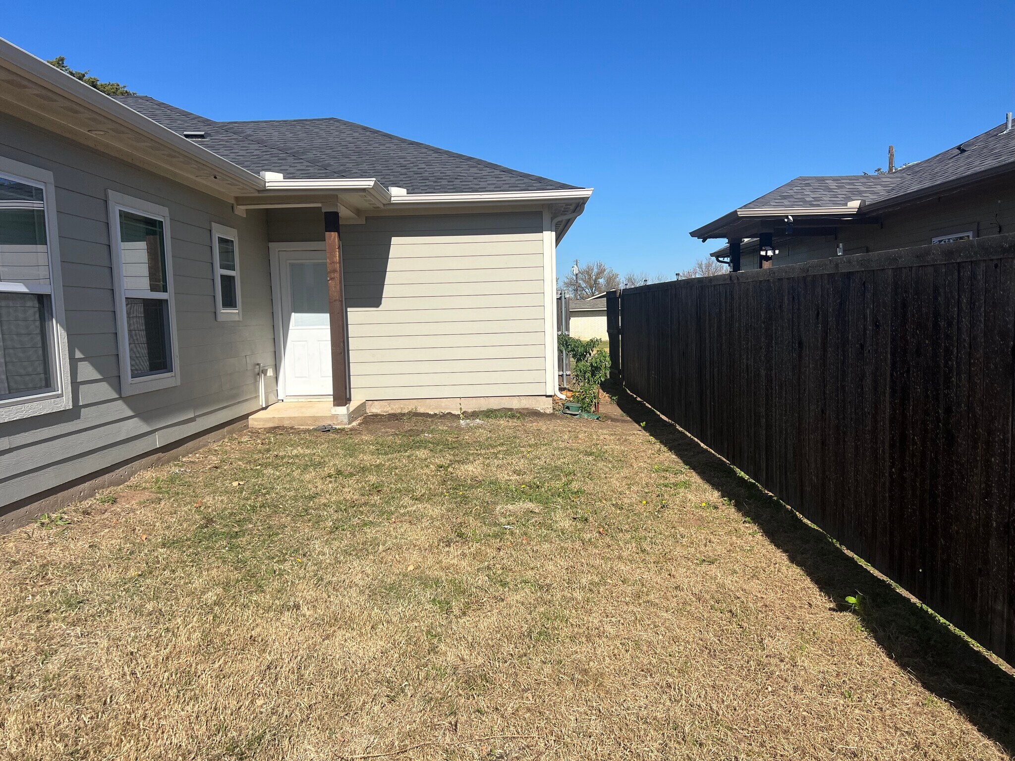Building Photo - 1920 Elizabeth St
