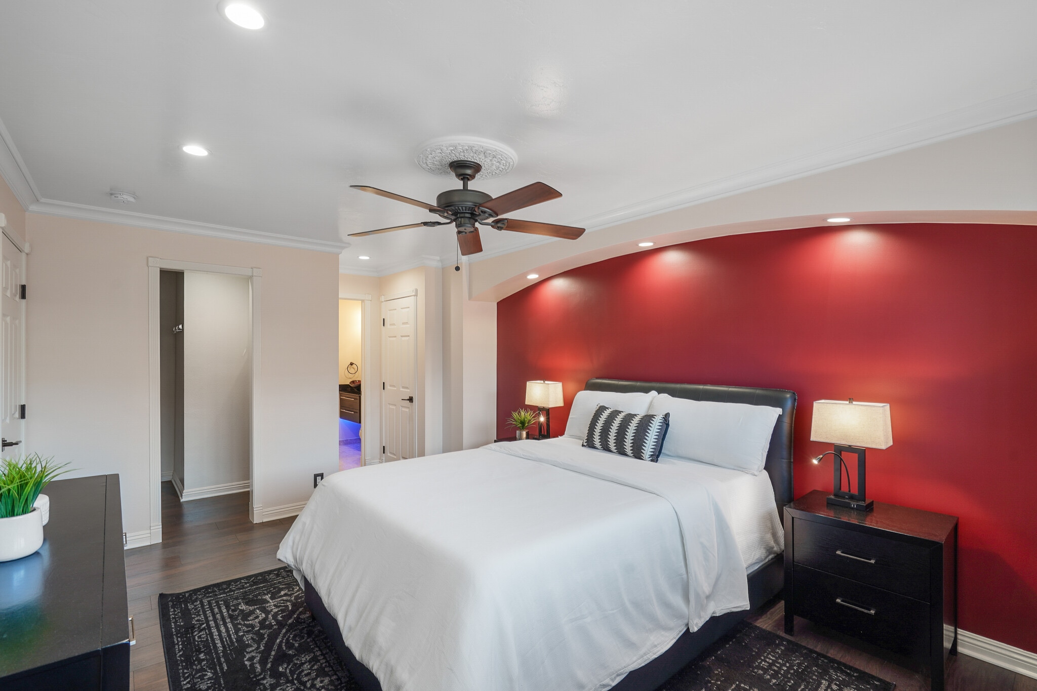 Building Photo - 4633 Marine Ave