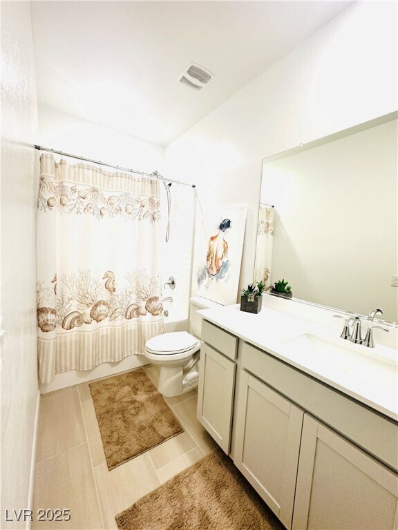 Building Photo - 600 Carriage Hill Dr