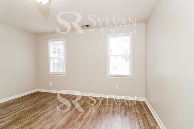 Building Photo - Coming HOME never felt so good!