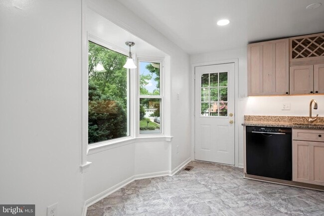 Building Photo - 12629 Fantasia Dr