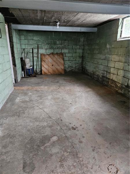 Building Photo - 471 Kimlyn Ave