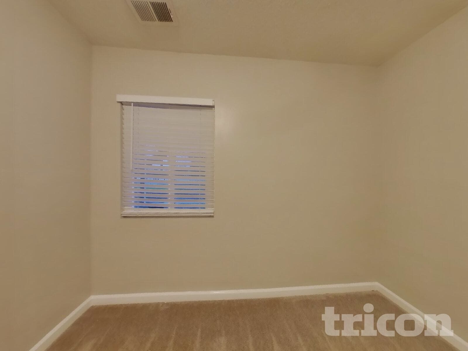 Building Photo - 421 S Abbie St