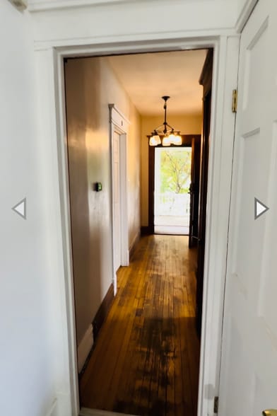 Building Photo - 705 Hudson Ave