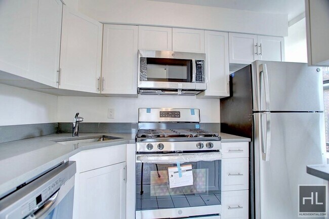 Primary Photo - WEST 79 STREET