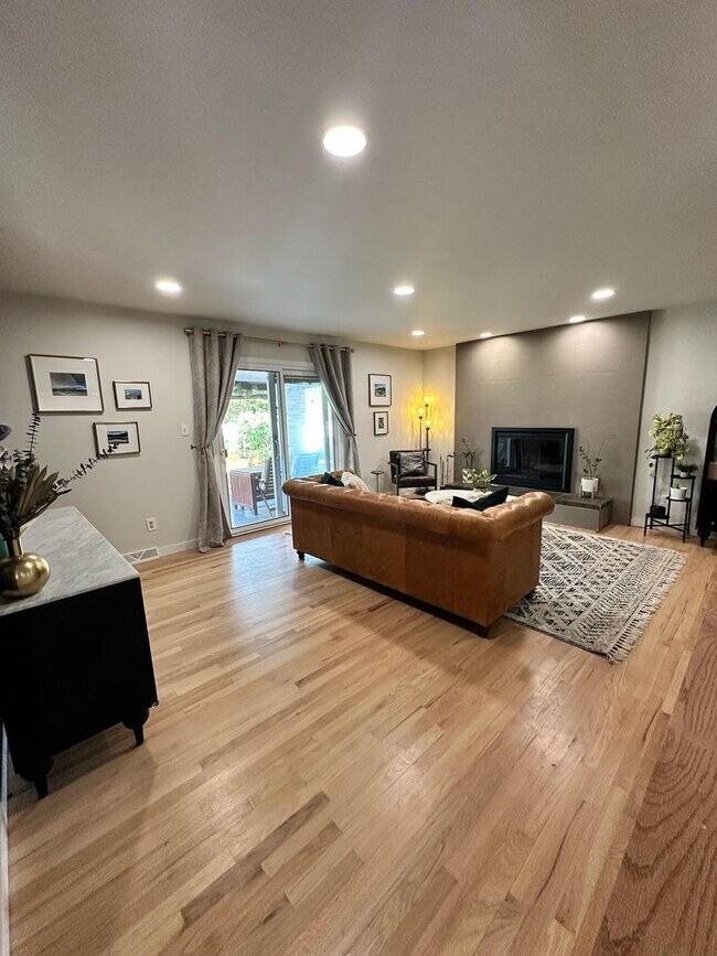 Building Photo - Beautiful 5 Bedroom Ranch in Virginia Vale