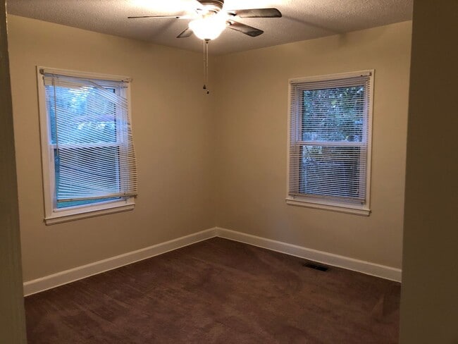 Building Photo - 2 BR 1 BA Bayshore Estates