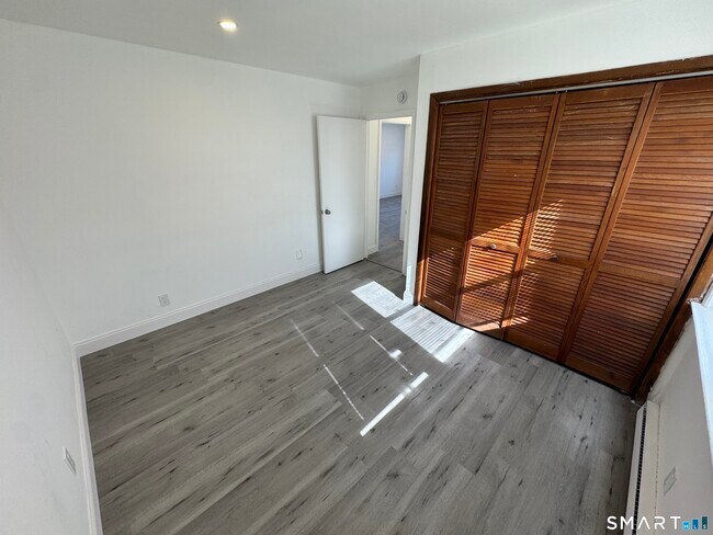 Building Photo - 1 Reynolds Ave