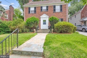 Building Photo - 4520 Middleton Ln