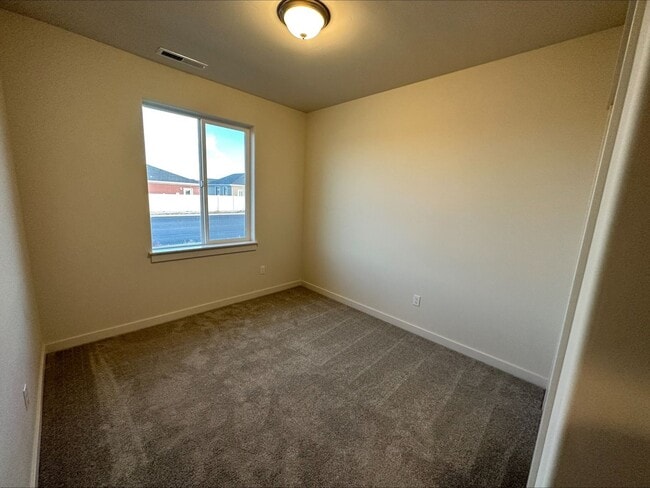 Building Photo - Great home in Northwest Twin Falls