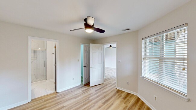 Building Photo - 525 Olmsted Park Pl