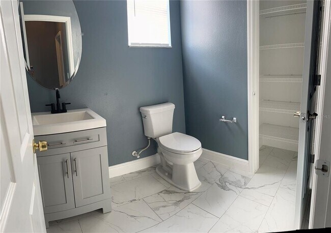 Building Photo - 545 1st Cape Coral Dr