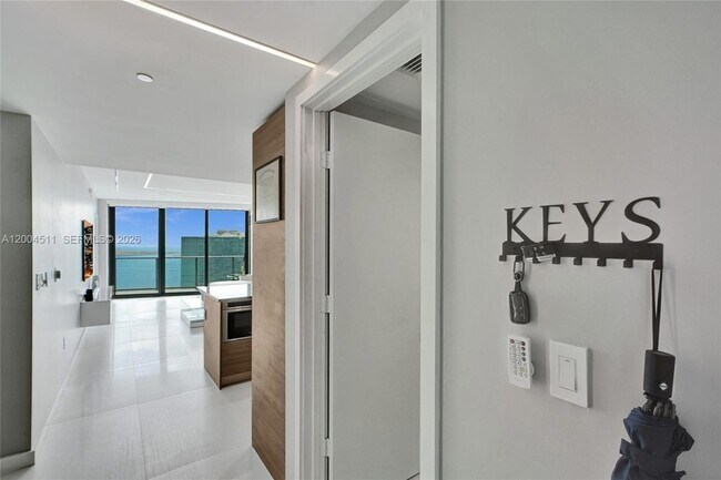 Building Photo - 1300 S Miami Ave