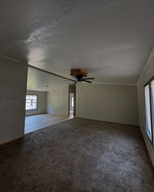 Building Photo - Cassville - 3 bedroom