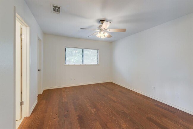 Building Photo - 1802 Rawhide Dr