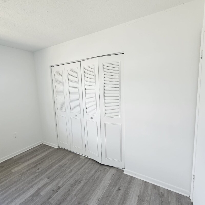 Building Photo - 15300 SW 43rd Terrace Rd