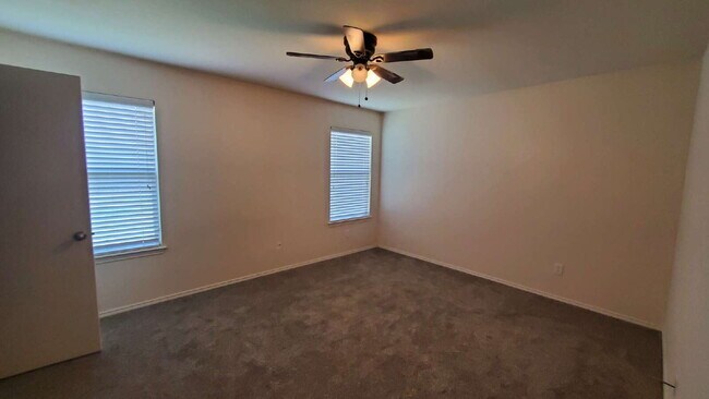 Building Photo - Charming 3 bedroom, 2 bath, 1,354 sq.ft. h...