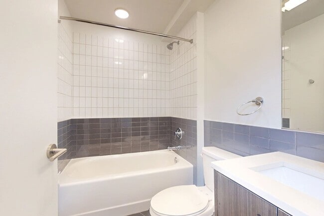 Floorplan - 5474-5480 S. Hyde Park Boulevard