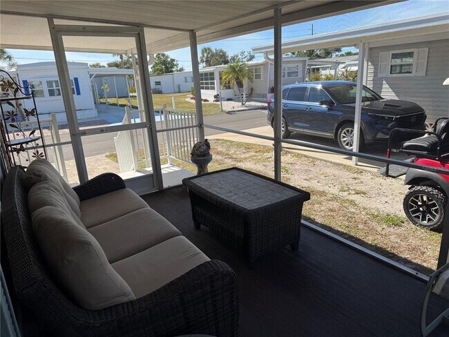 Building Photo - 714 Locarno Dr