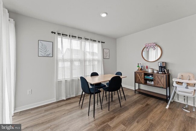 Building Photo - 140 Wood Walk Ave