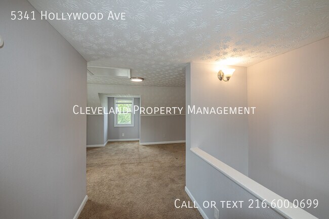 Building Photo - 5341 Hollywood Ave