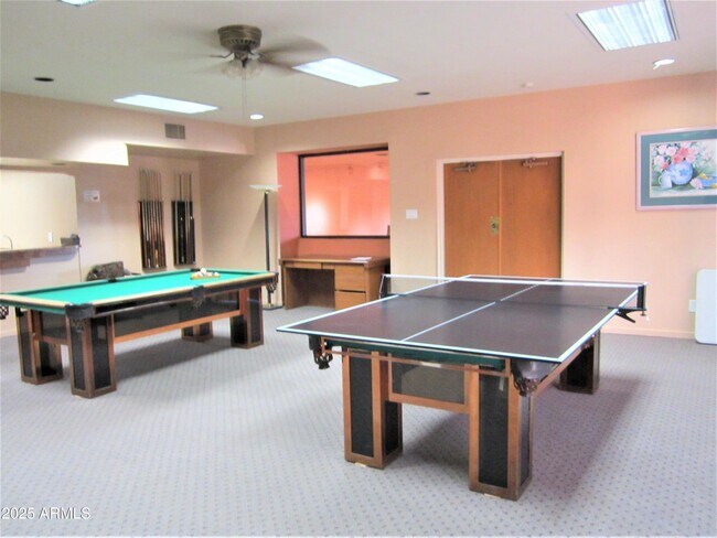 Building Photo - 4303 E Cactus Rd