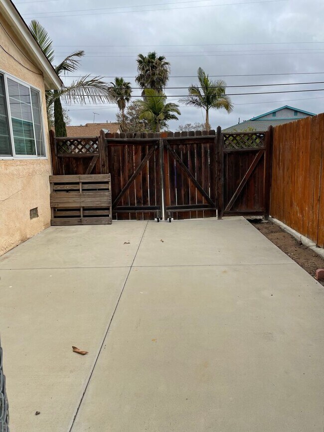 Building Photo - 7369-7371 Fulton St, San Diego, CA 92111