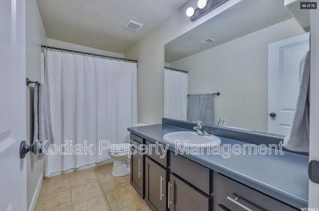 Building Photo - 1463 Kentucky Derby Way