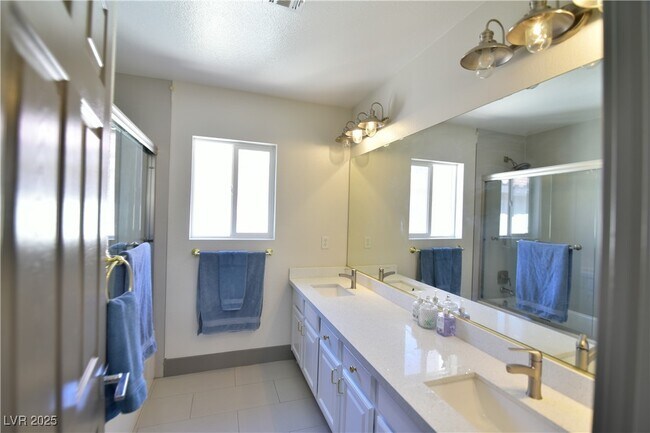 Building Photo - 850 Trout Stream Ct