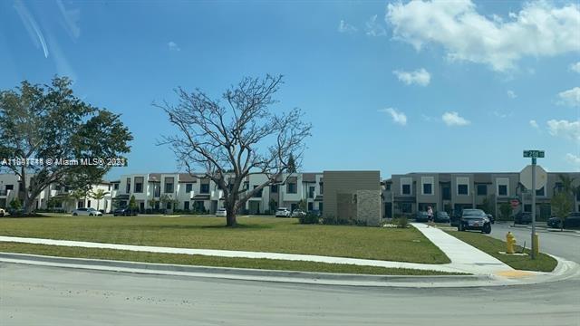 Building Photo - 575 NE 208th Terrace