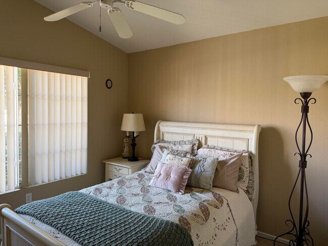 Building Photo - 78975 Champagne Ln