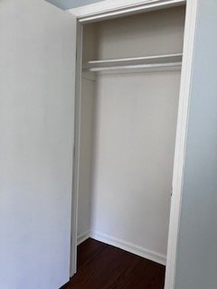 Building Photo - 503 E 6th St