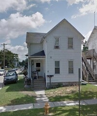 Building Photo - 801 E 4th St
