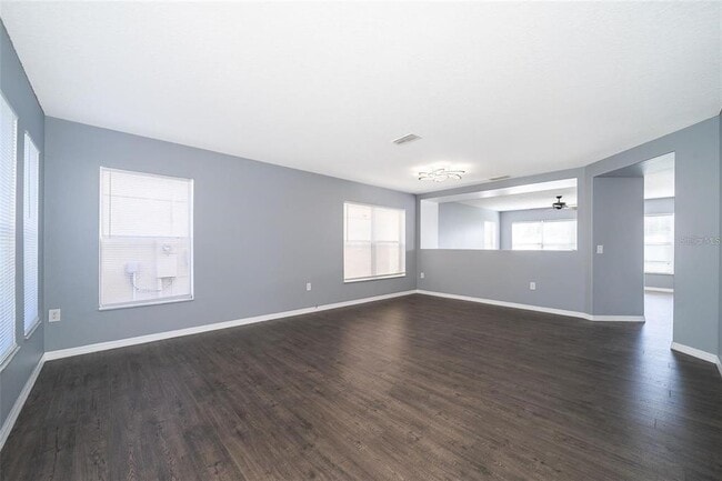 Building Photo - 337 Alfani St