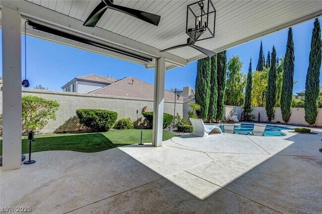 Building Photo - 304 Kingsclear Ct