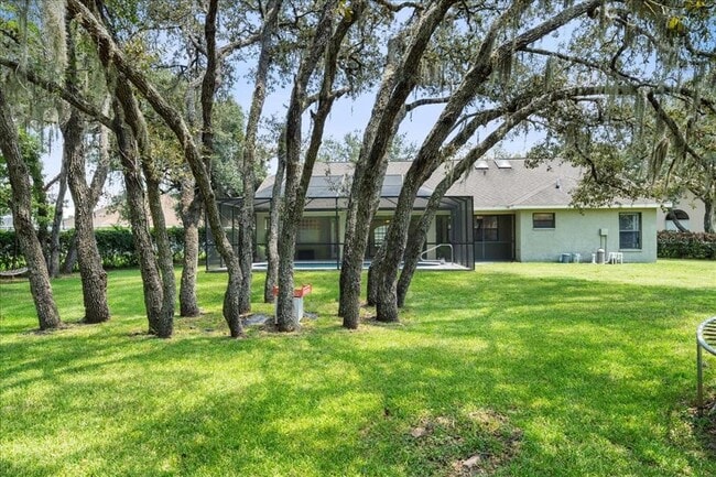 Building Photo - 211 Forest Wood Ct