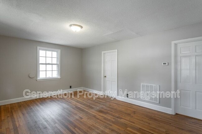 Building Photo - 538 Wando Dr