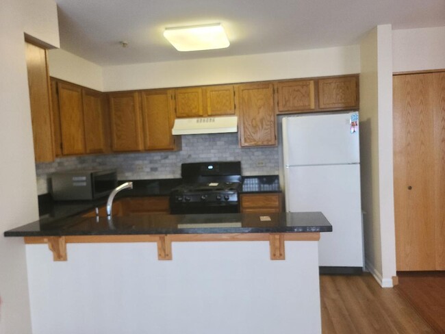 Building Photo - 1369 Orleans Dr