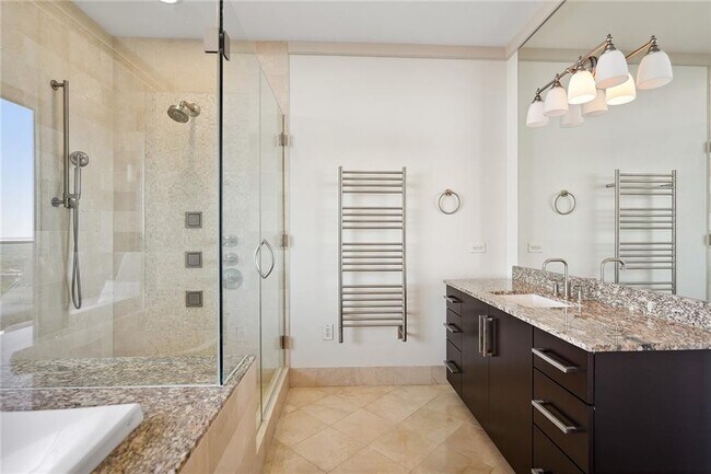 Building Photo - 3344 Peachtree Rd NE