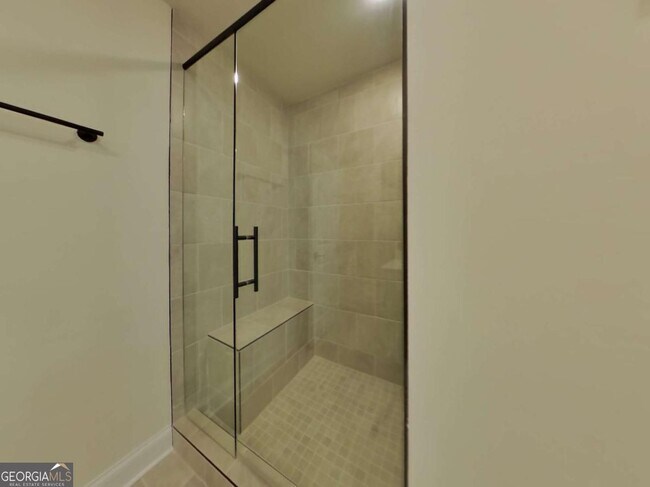Building Photo - 635 Cantrell Dr
