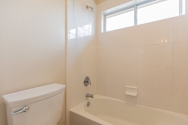 Building Photo - 1806 Three Forks