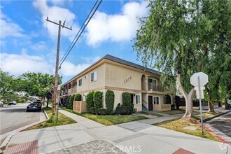 Building Photo - 3873 College Ave