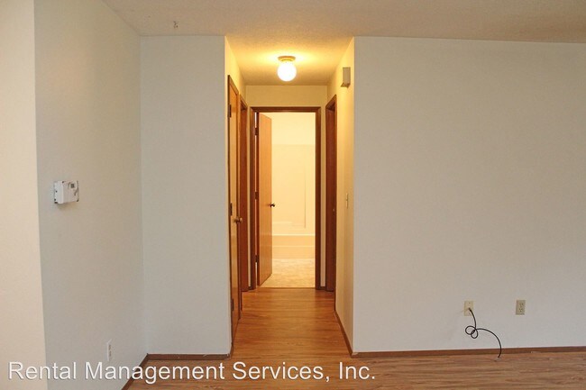 Building Photo - 819-821 SW 29th Way