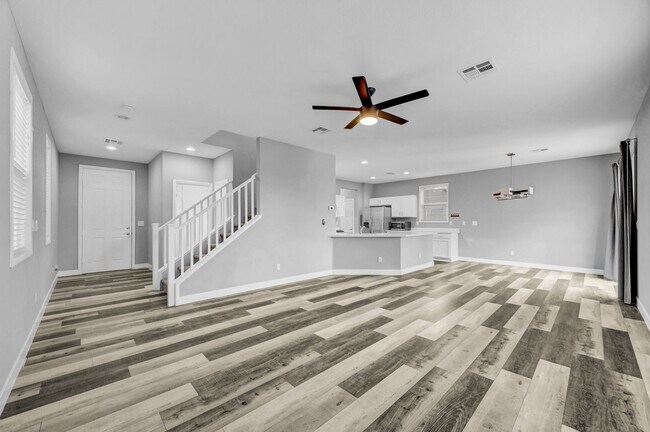 Building Photo - Charming 3-Bedroom Two-Story Home in Gated...