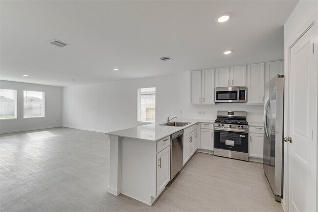 Building Photo - 6606 Tricolor Beech Ln