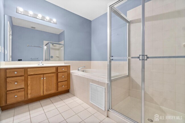 Building Photo - 41 Azalea Dr