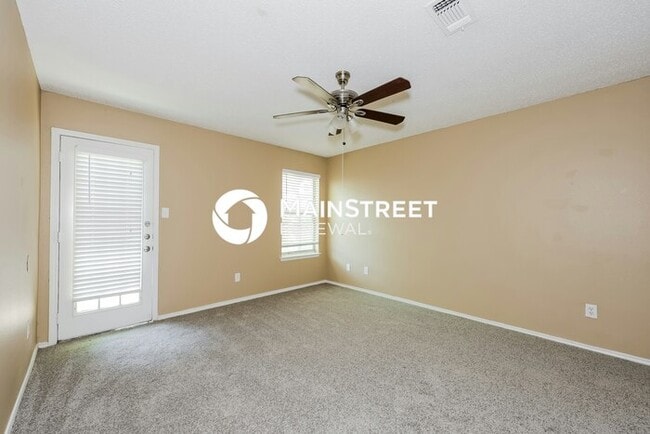 Building Photo - 3 Bedroom Pet-Friendly Home in Arlington, ...