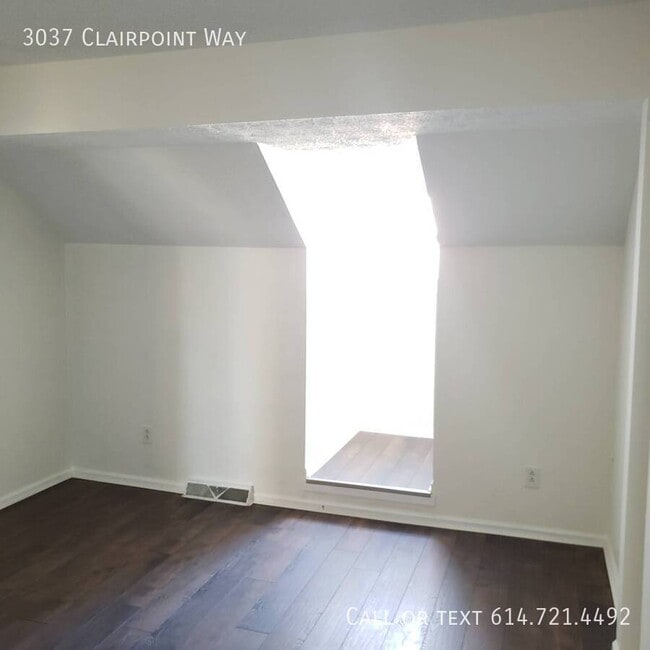 Building Photo - 3037 Clairpoint Way