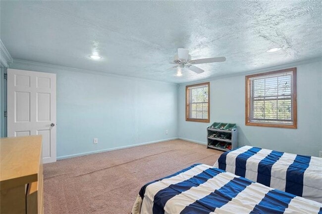 Building Photo - 3-Bedroom Home in Carrick on Private Street